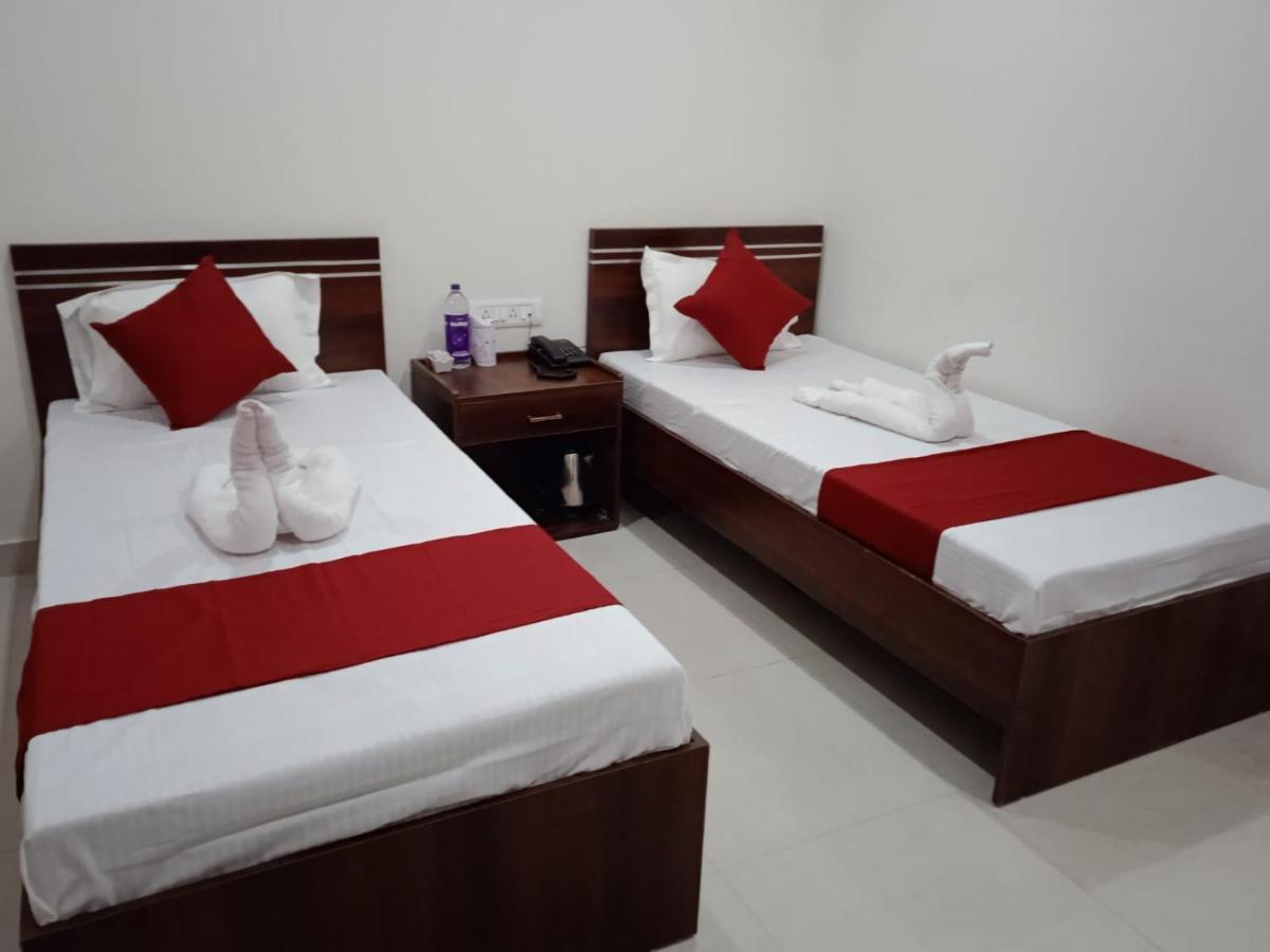 Hotel Haren Grand Ґувахаті Екстер'єр фото