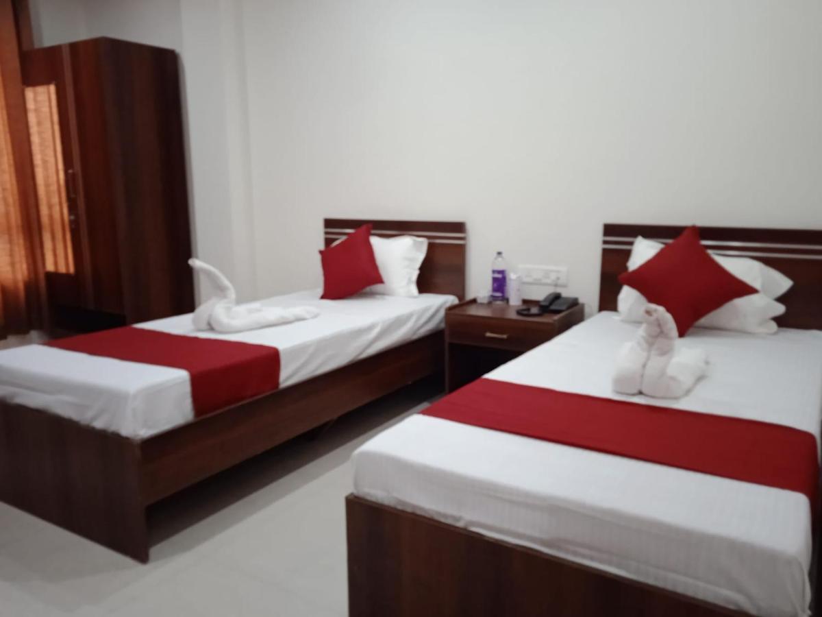 Hotel Haren Grand Ґувахаті Екстер'єр фото